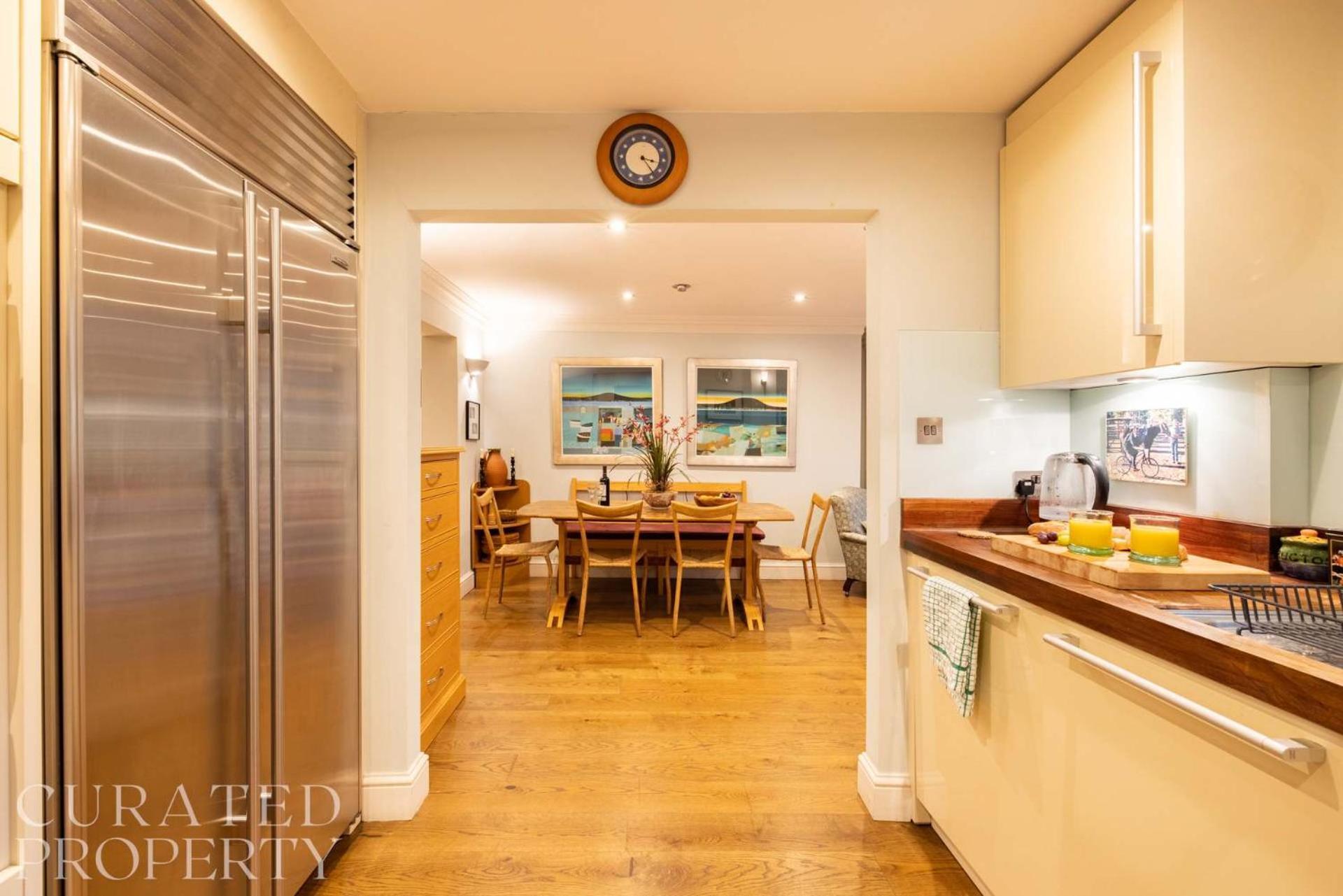 Lavish 2 Bedroom Flat With Roof Garden By Hyde Park Apartment London