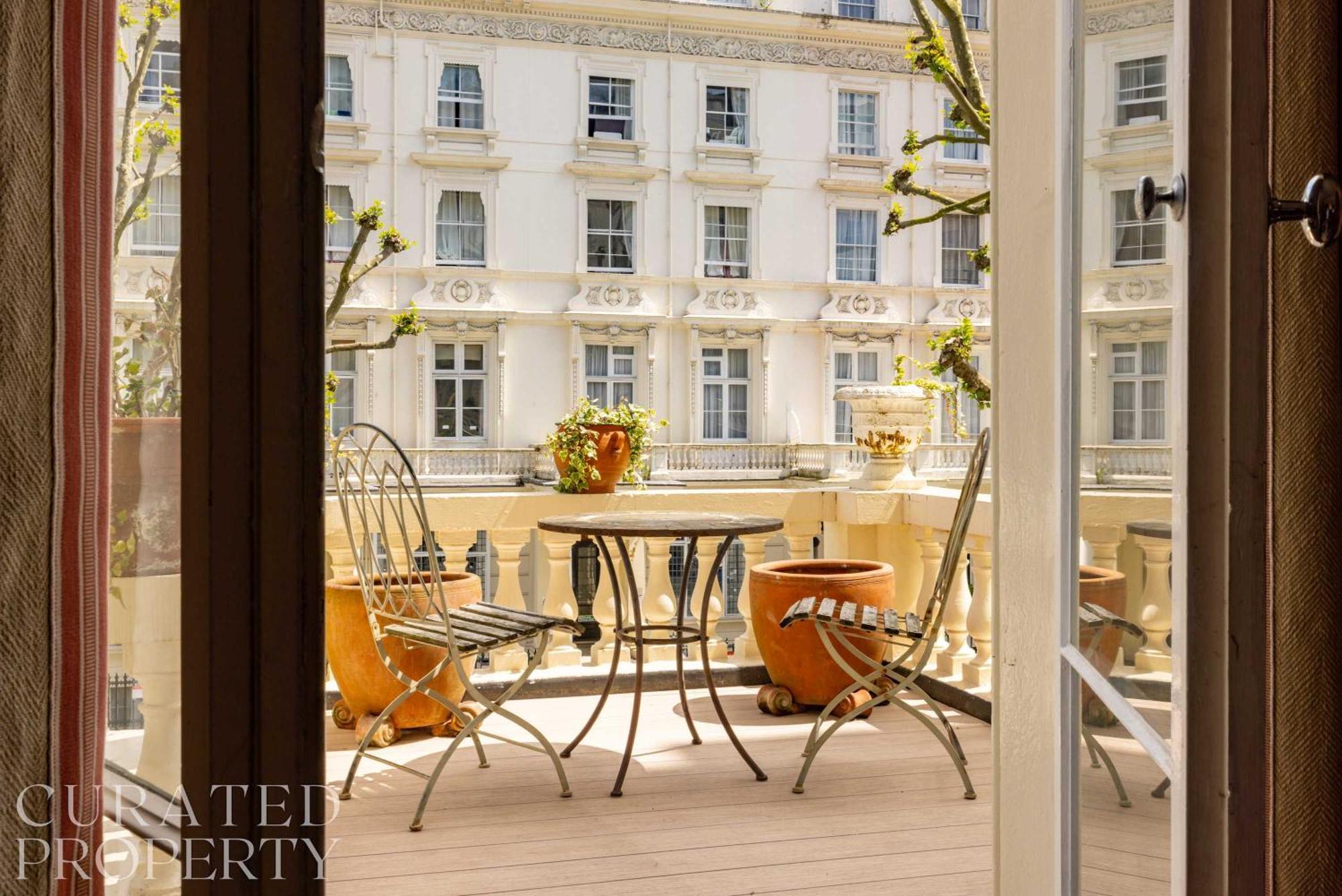 Lavish 2 Bedroom Flat With Roof Garden By Hyde Park Apartment London