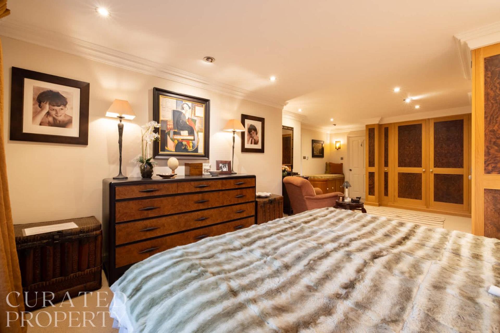 Lavish 2 Bedroom Flat With Roof Garden By Hyde Park Apartment