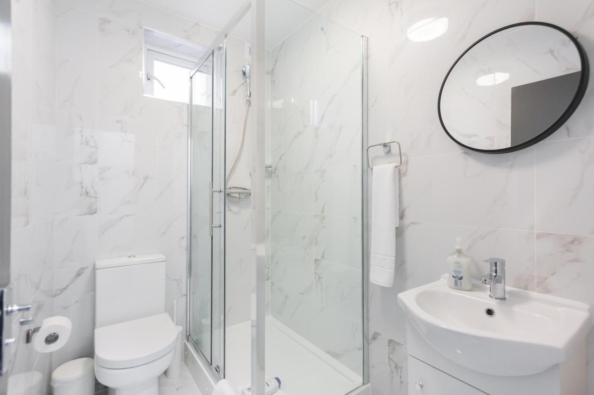 Gasthof Studio9 - Next To Emirates Stadium - Budget With Shared Bathroom *