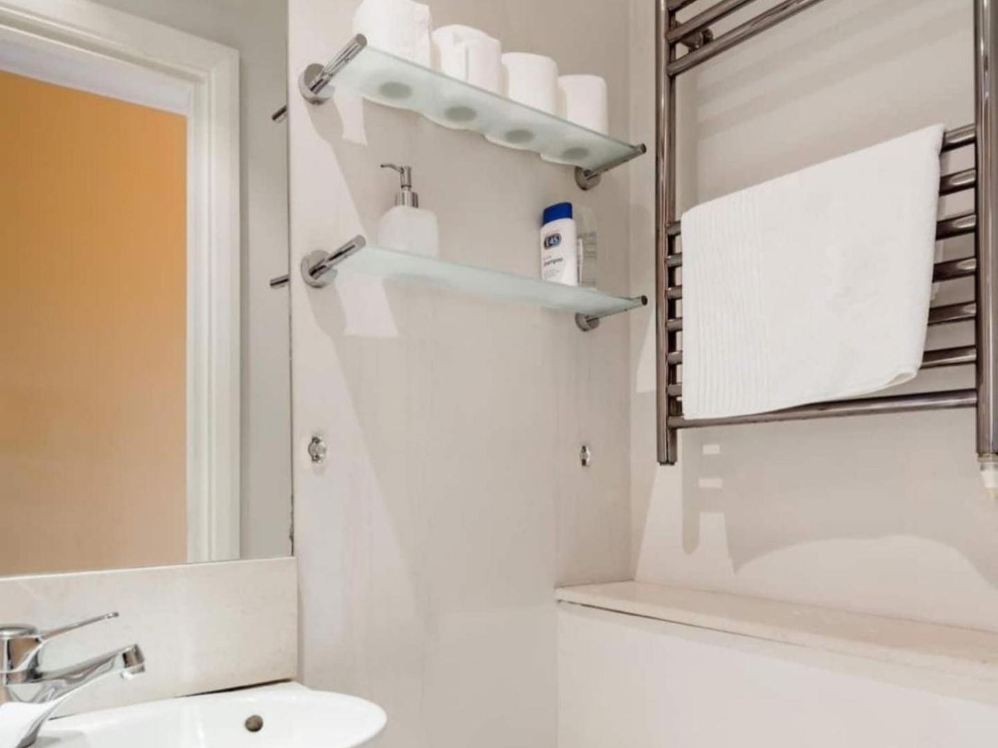 Apartment Sunny 1 Bedroom Flat In