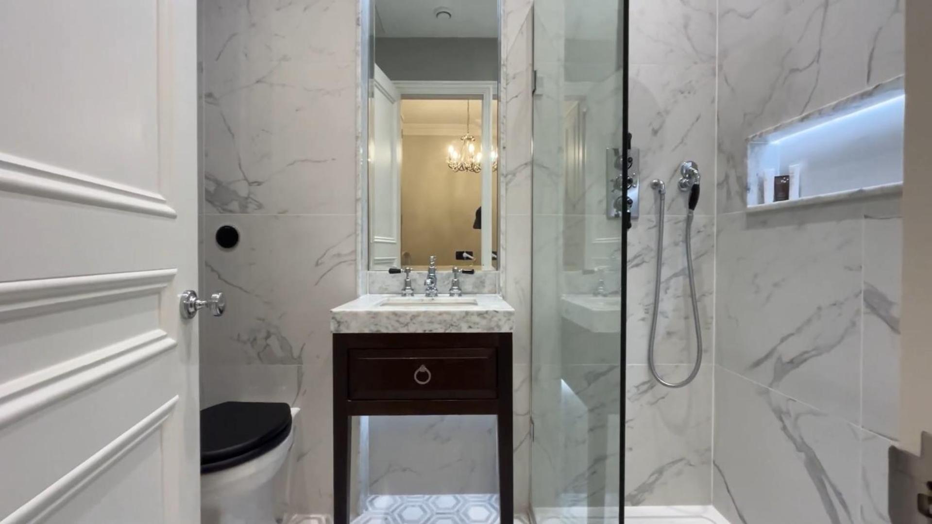 Apartment Exceptional Three-bedroom With Three En-suite Bathrooms *