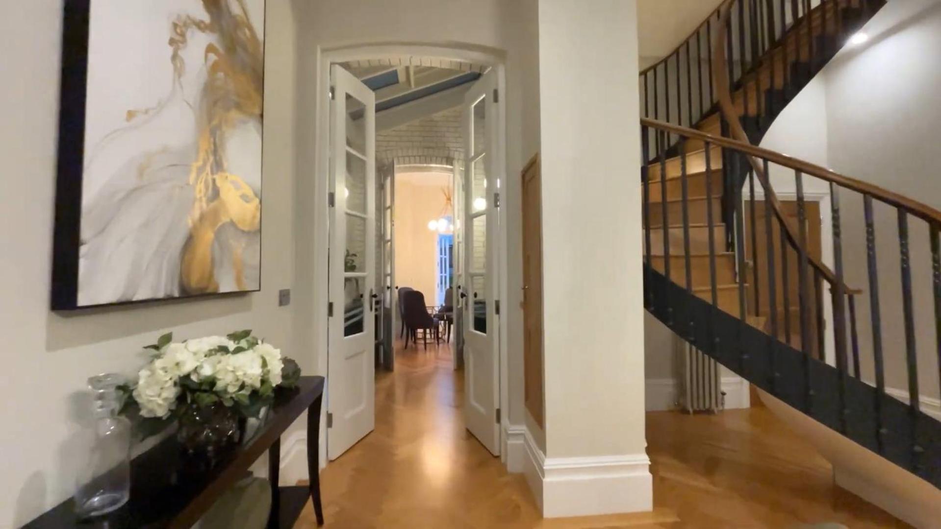 Exceptional Three-bedroom With Three En-suite Bathrooms