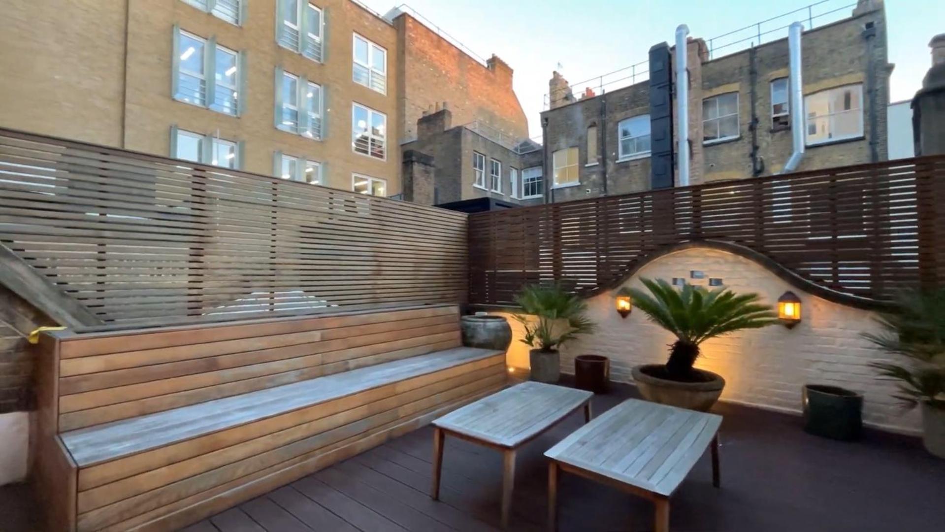 Exceptional Three-bedroom With Three En-suite Bathrooms Apartment London