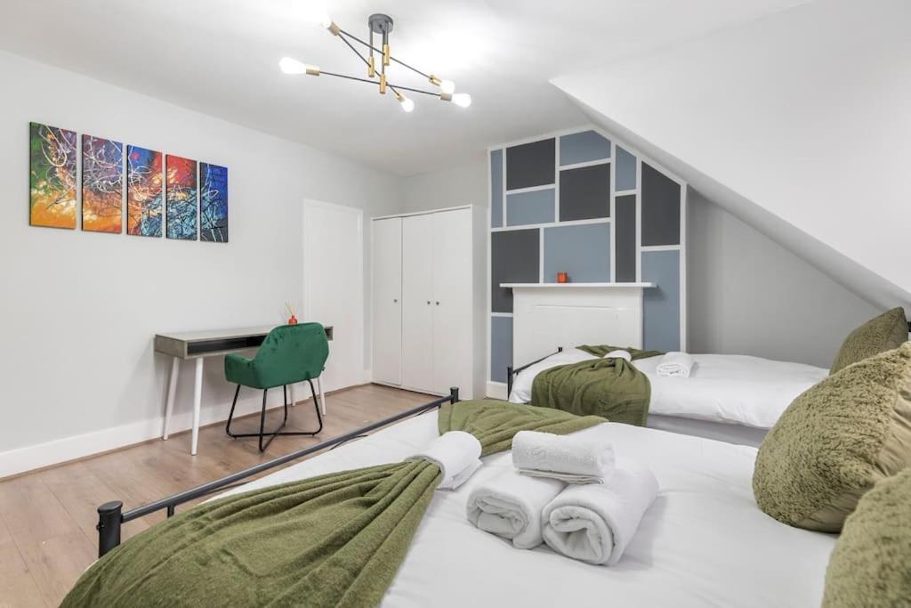 Apartment Crystal Palace Stylish Gem Slp 4 Next To Transport *