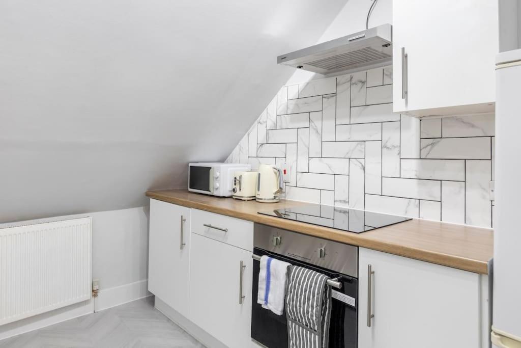Crystal Palace Stylish Gem Slp 4 Next To Transport * London