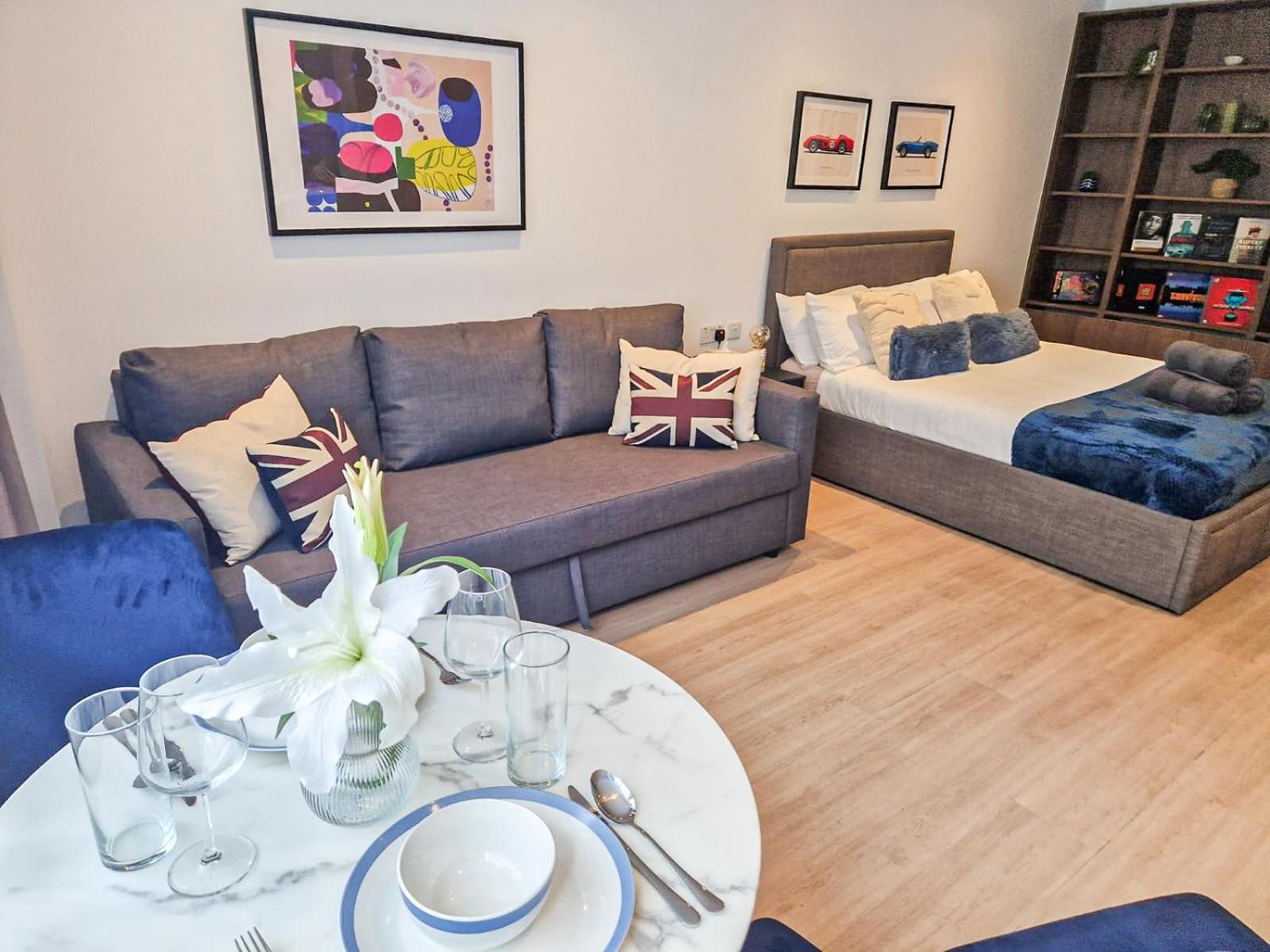 Modern & 3bedroom Flat With Pvt Balcony Steps From Regent's Park * London