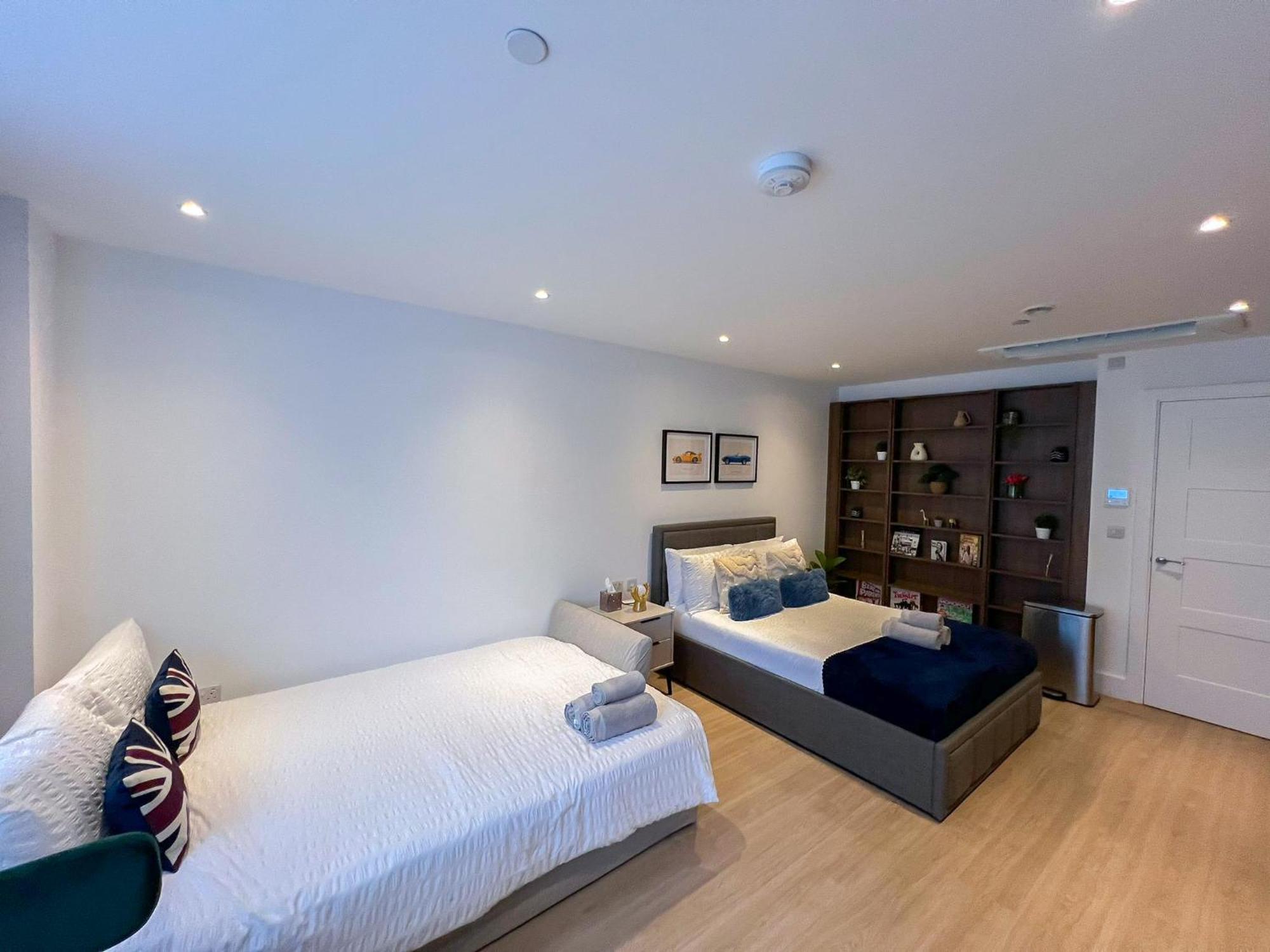 Apartment Modern & 3bedroom Flat With Pvt Balcony Steps From Regent's Park London