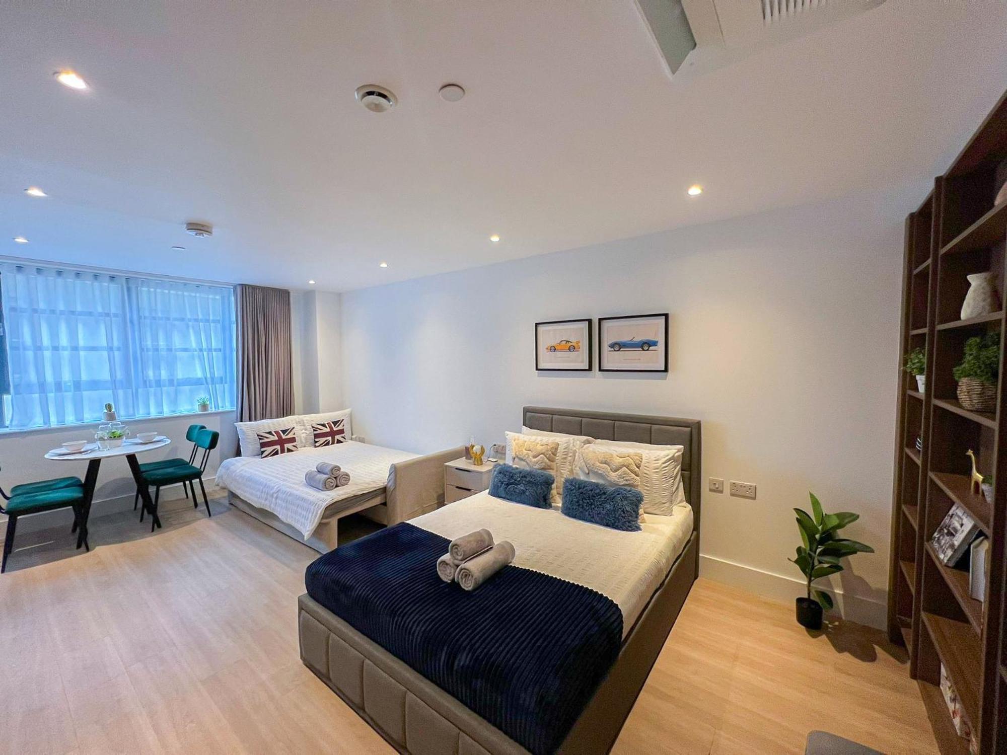 Modern & 3bedroom Flat With Pvt Balcony Steps From Regent's Park *