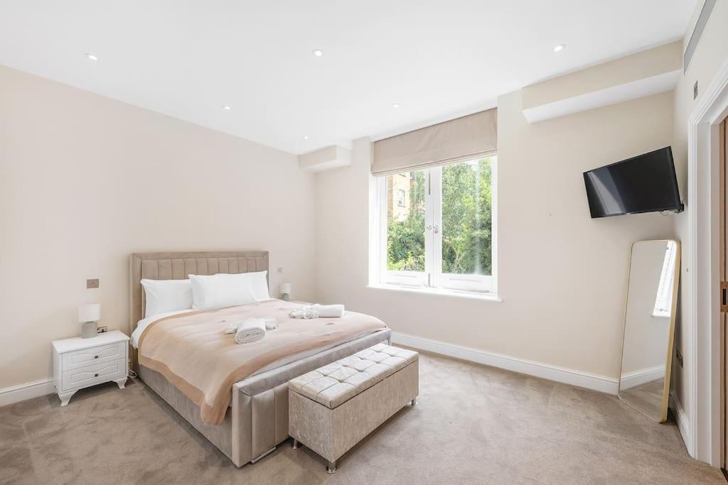 New 3bed In Knightsbridge Apartment London
