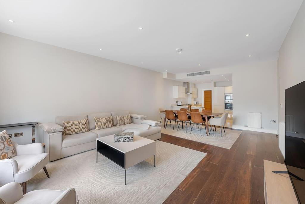 New 3bed In Knightsbridge *