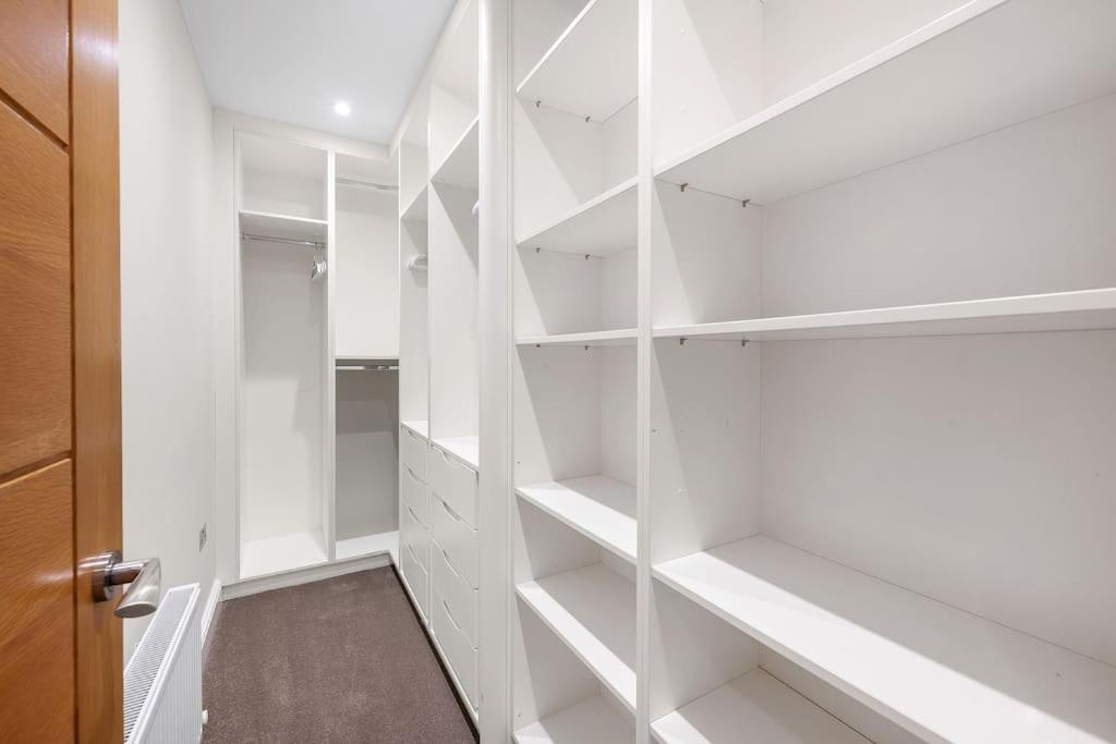 New 3bed In Knightsbridge * London