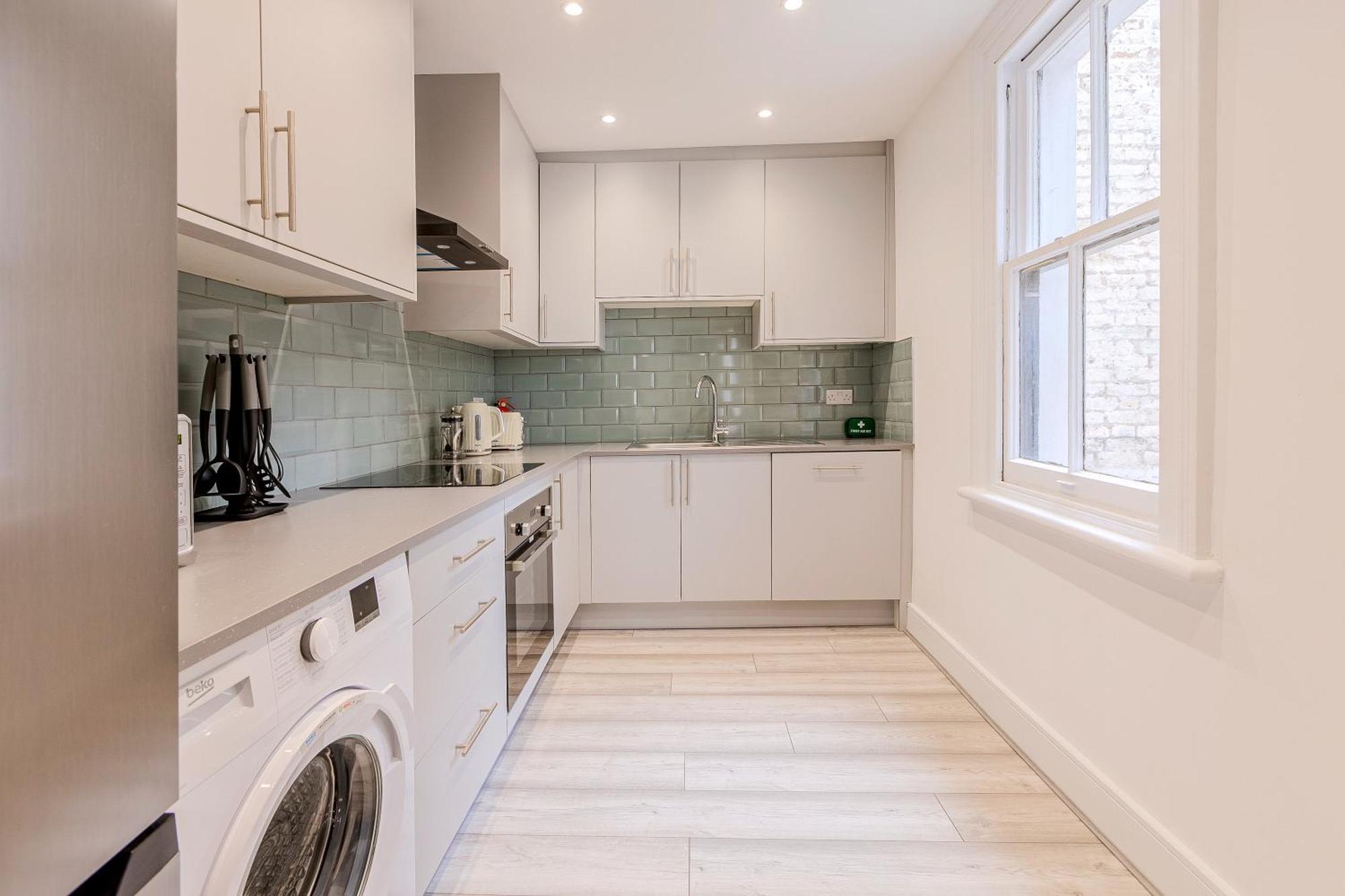 Large & Charming 5br House Near Kensington Olympia