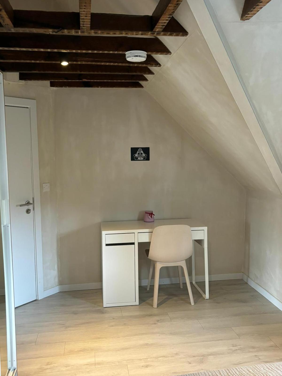Homestay Ensuite With Private Bathroom, *