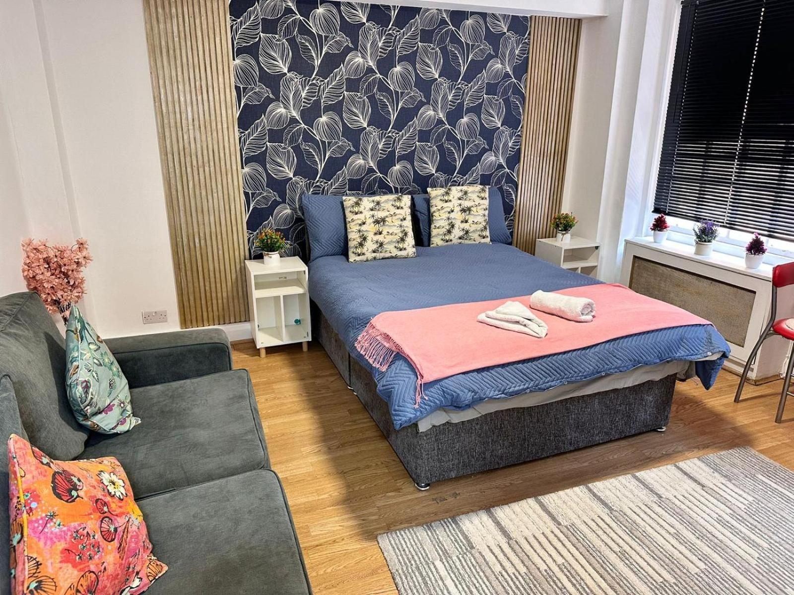 Family Studio In Central