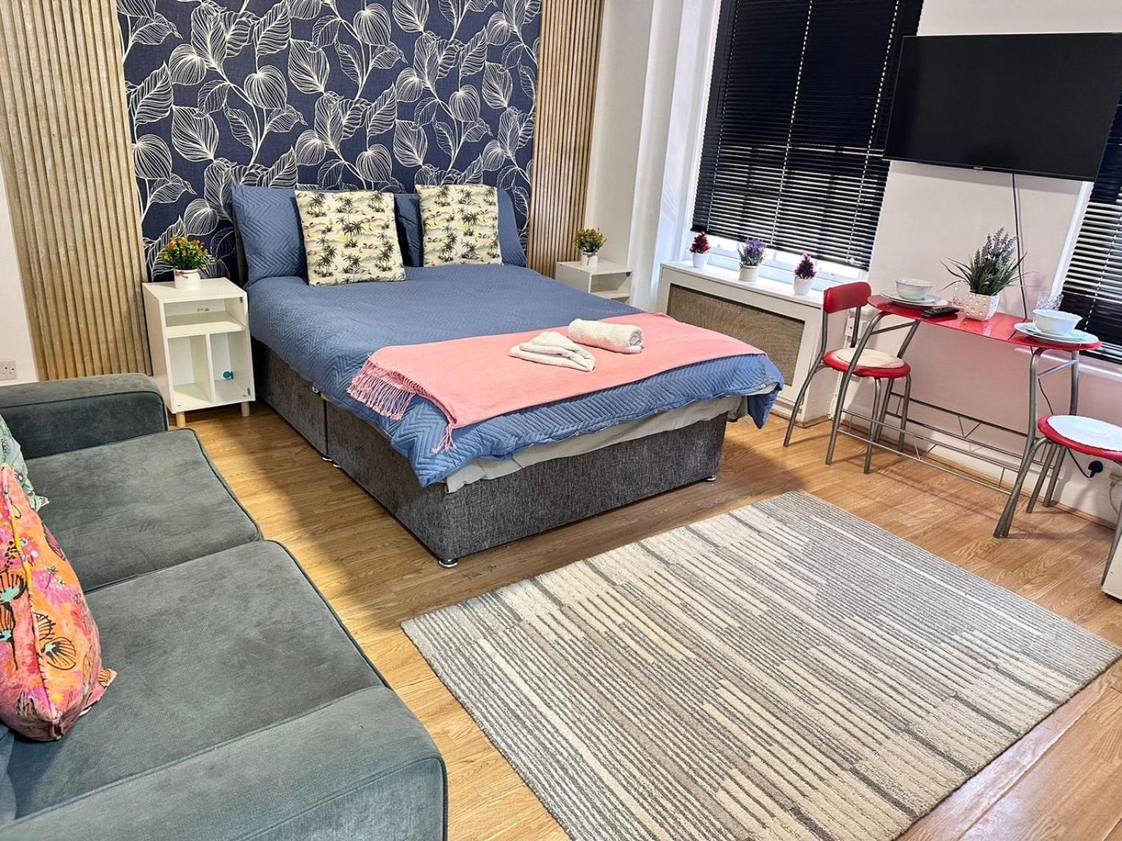 Family Studio In Central Apartment