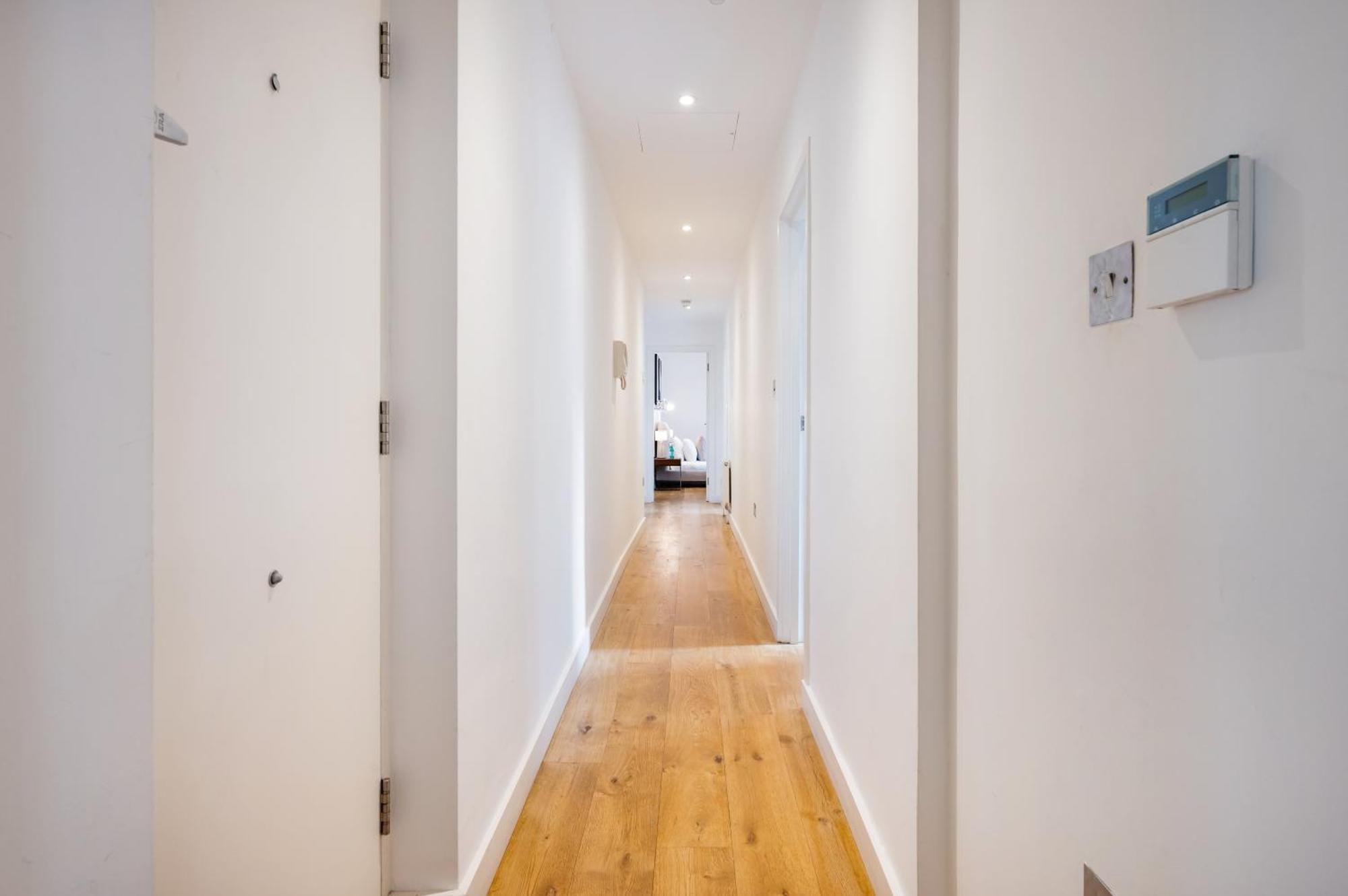 Luxury Aircon 3 Bedr, 4 Beds, 2 Bath Trafalgar Sq Londres