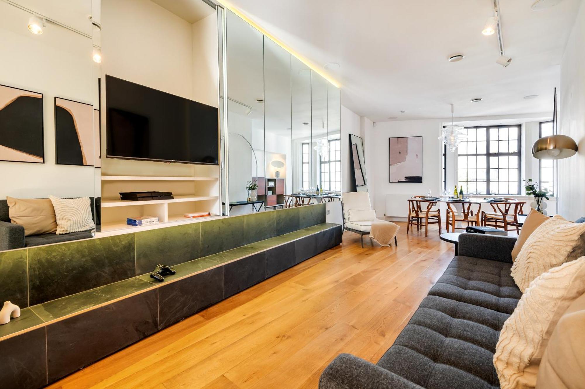 Luxury Aircon 3 Bedr, 4 Beds, 2 Bath Trafalgar Sq Apartamento