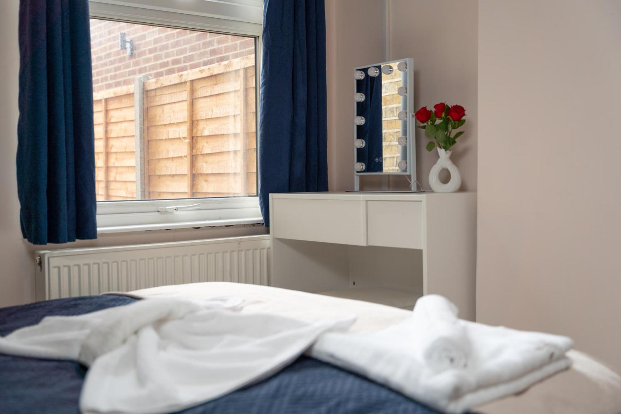 Beautiful 2 Bedroom With Private Garden In Wimbledon - Minutes From Apartamento Londres