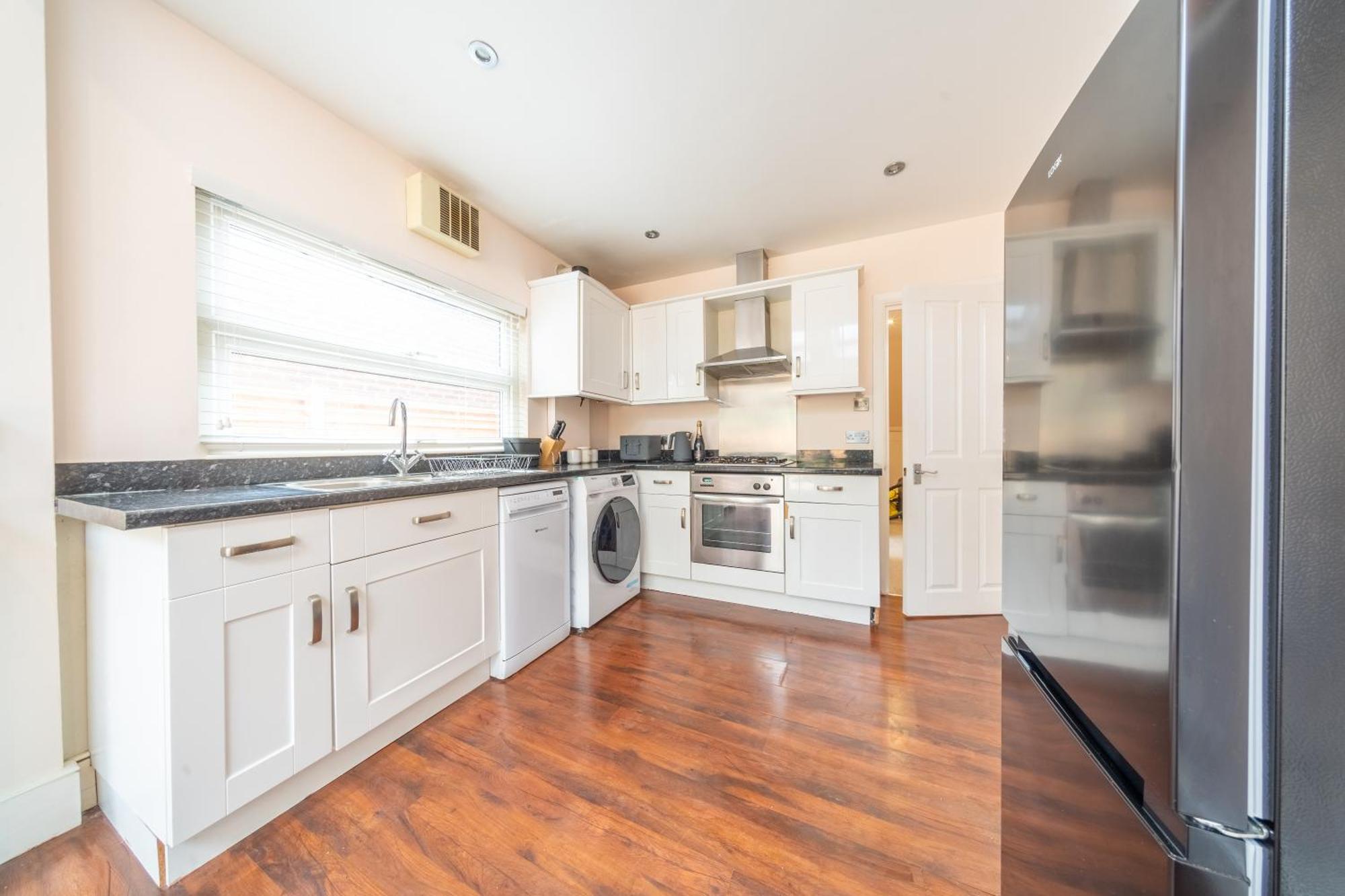 Beautiful 2 Bedroom With Private Garden In Wimbledon - Minutes From Londres
