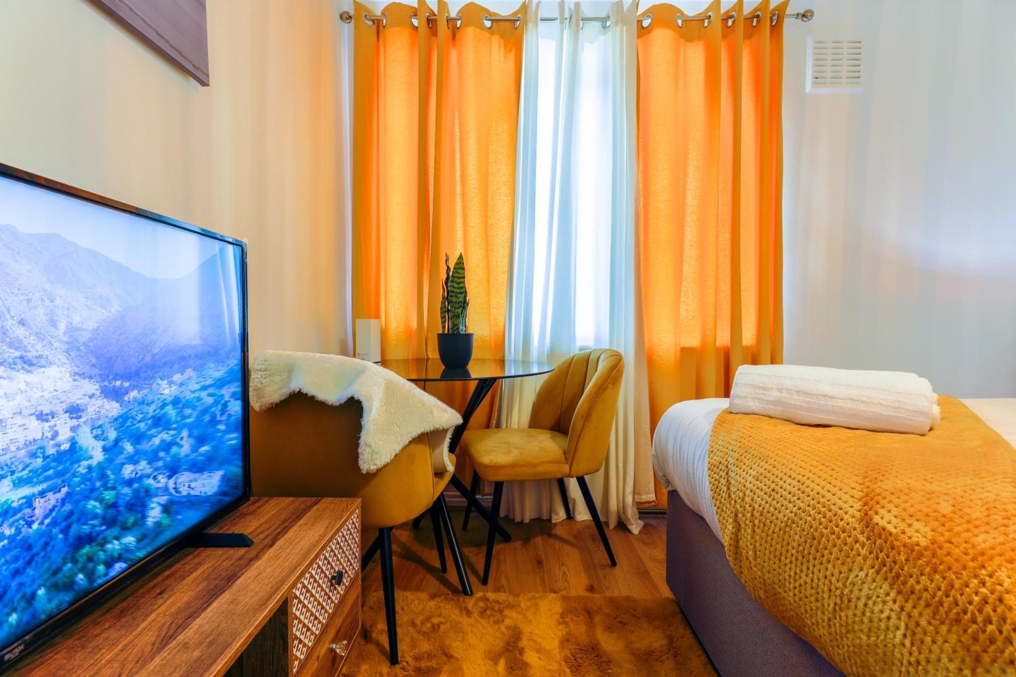 Guest house Opulent Heights