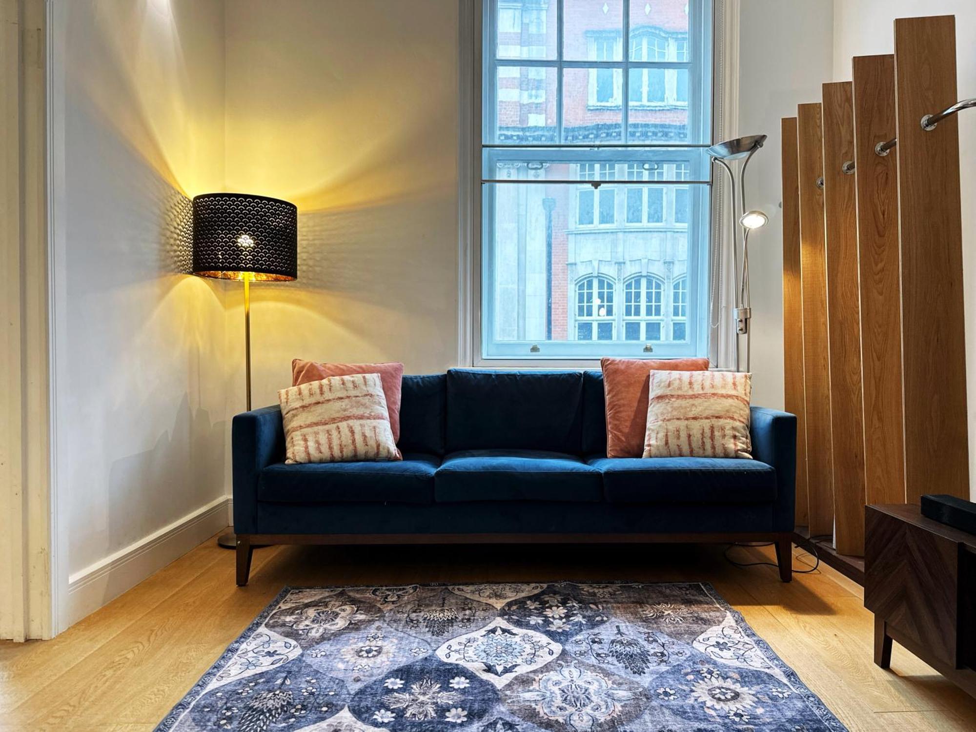 Theo's 2 Bedroom In Londres