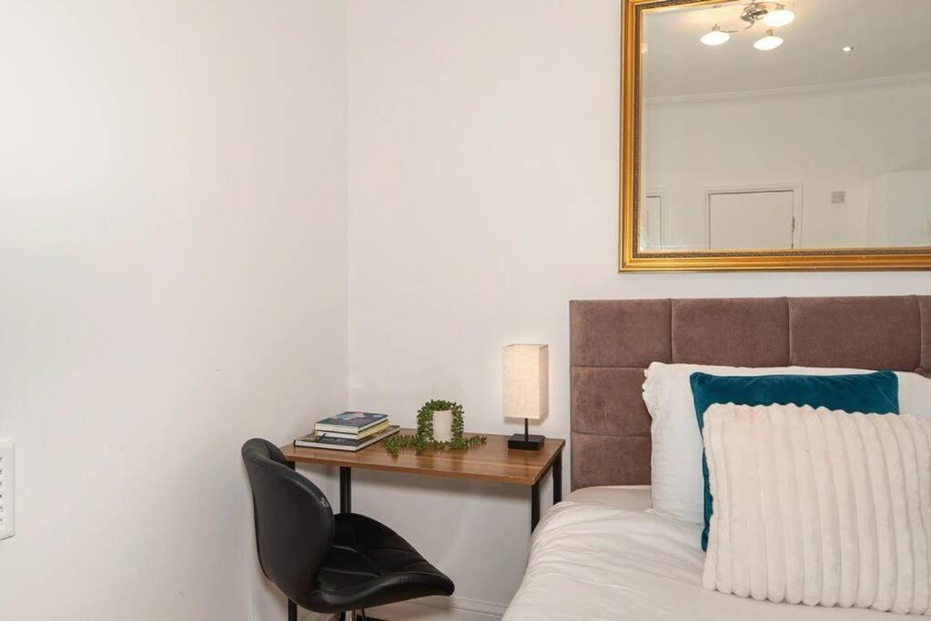 Discover 2 Bedroom In Kensington London