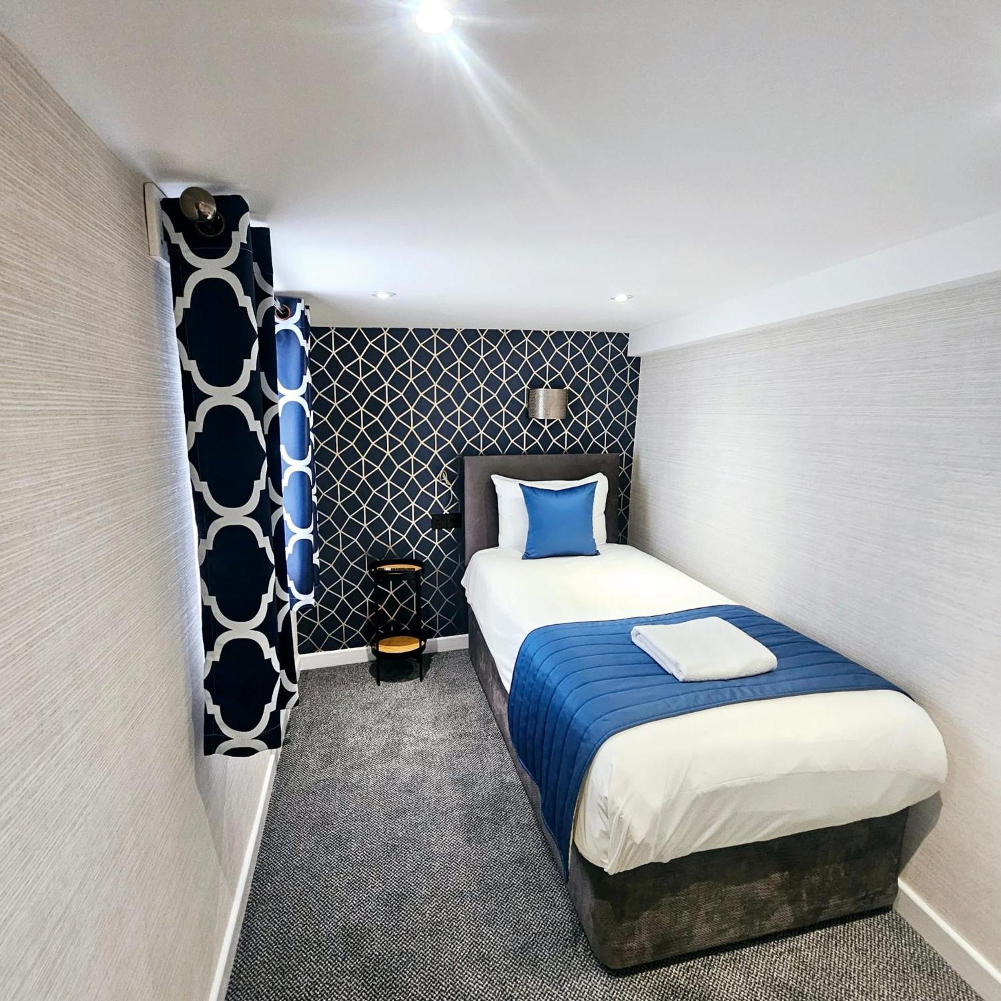 Hotel Mentone - London