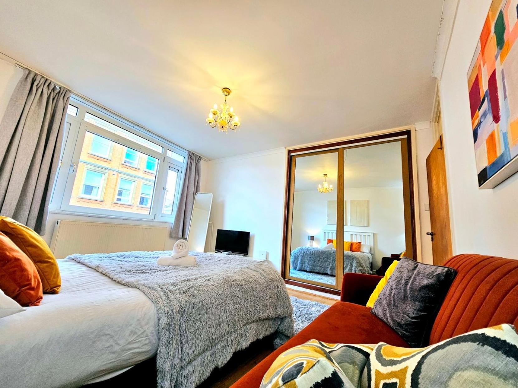 Apartamento Bright & Spacious In Building With Lift, Right Next To Bayswater Station - Walk To Kensington Palace, Hyde Park, Little Venice & Notting Hill *
