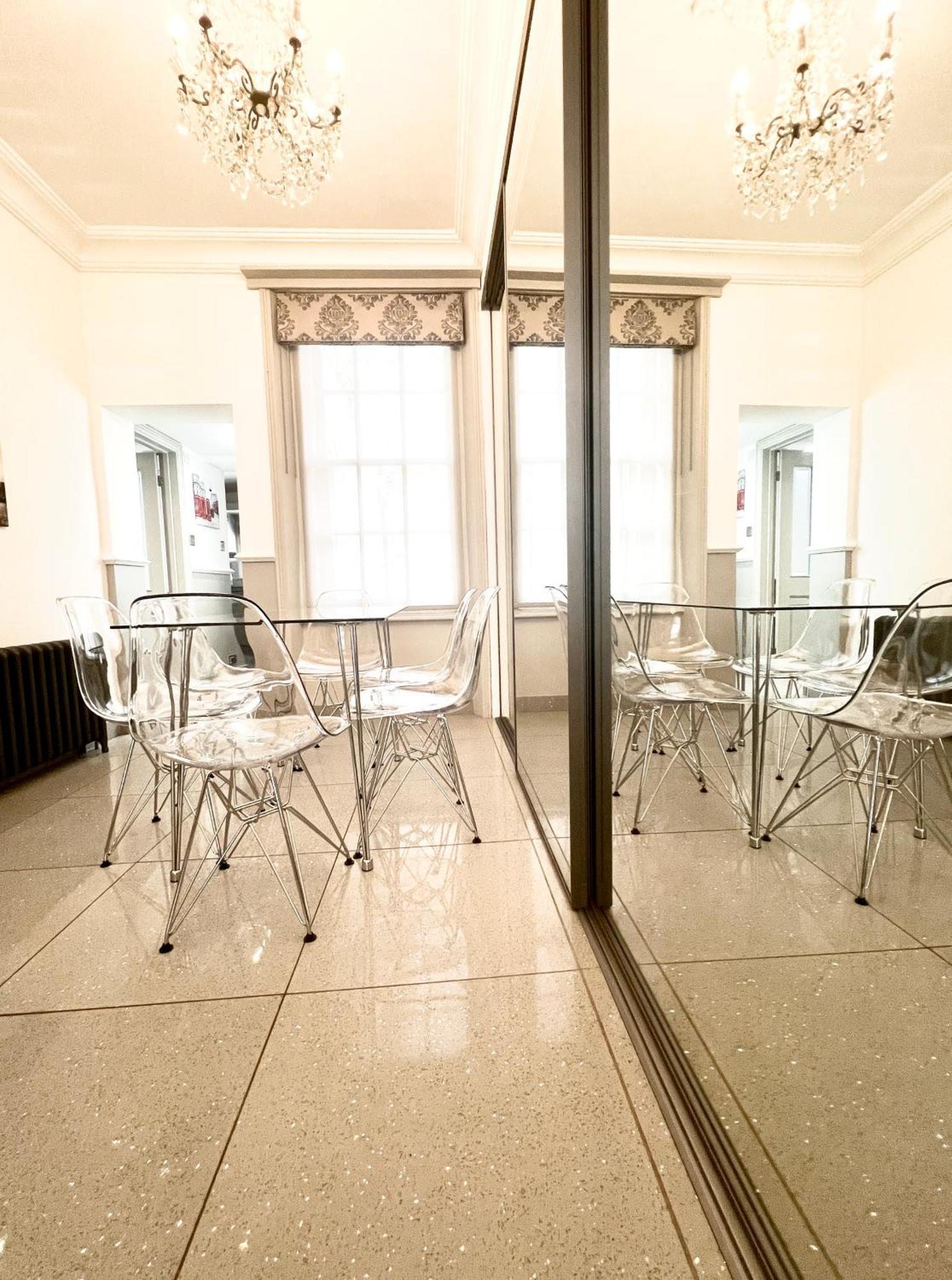 Victoria Belgravia Townhouse * London