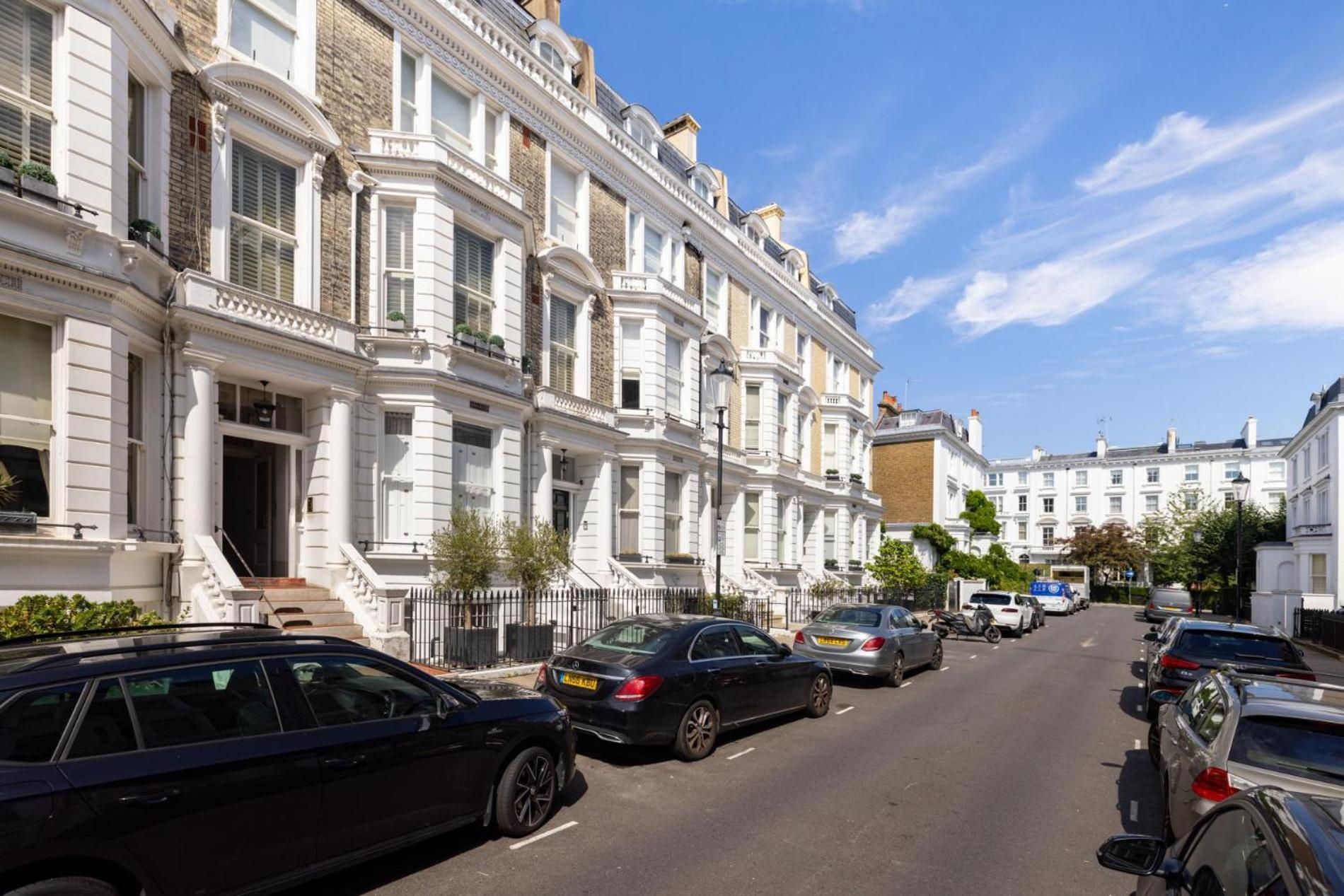 History - 3 Bedrooms In Kensington Apartamento *
