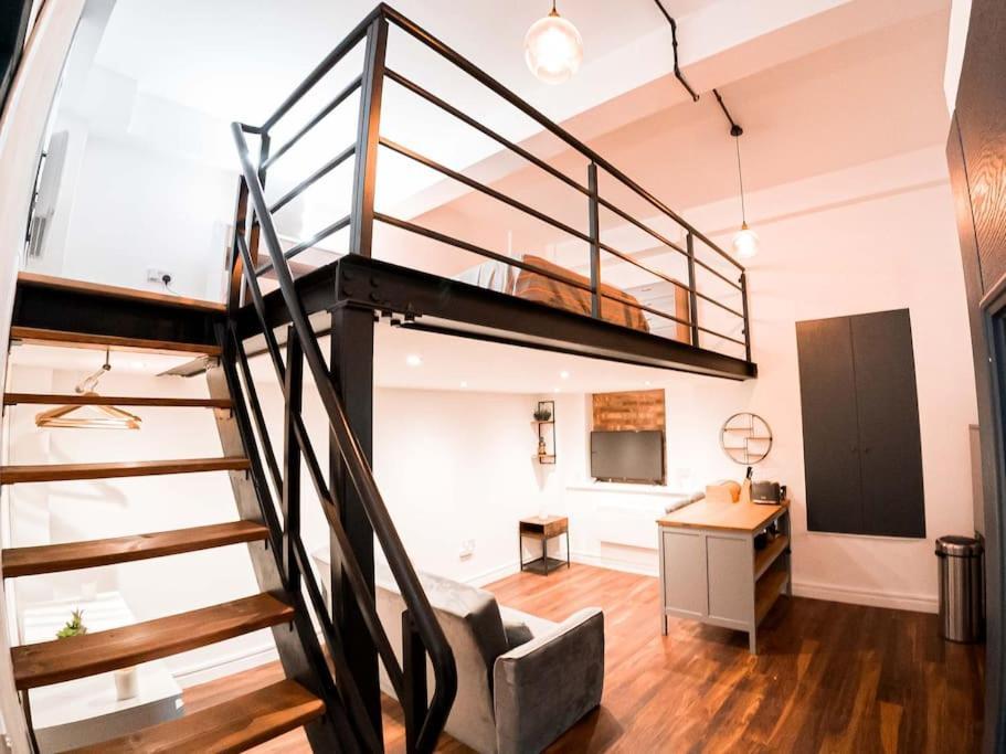 Apartment House With Garden Stoke Newington *