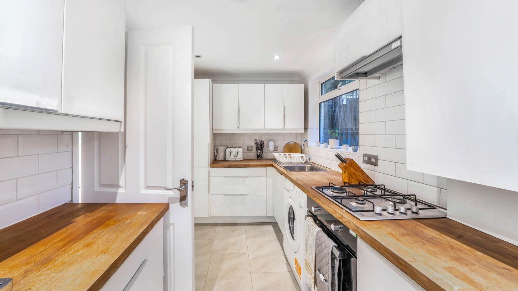 Apartamento Spacious 2-bed Ground Floor Flat With Private Garden