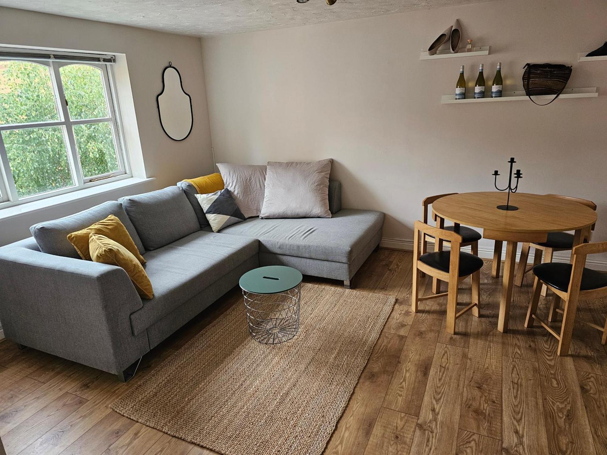 Cosy 2 Bedroom * London