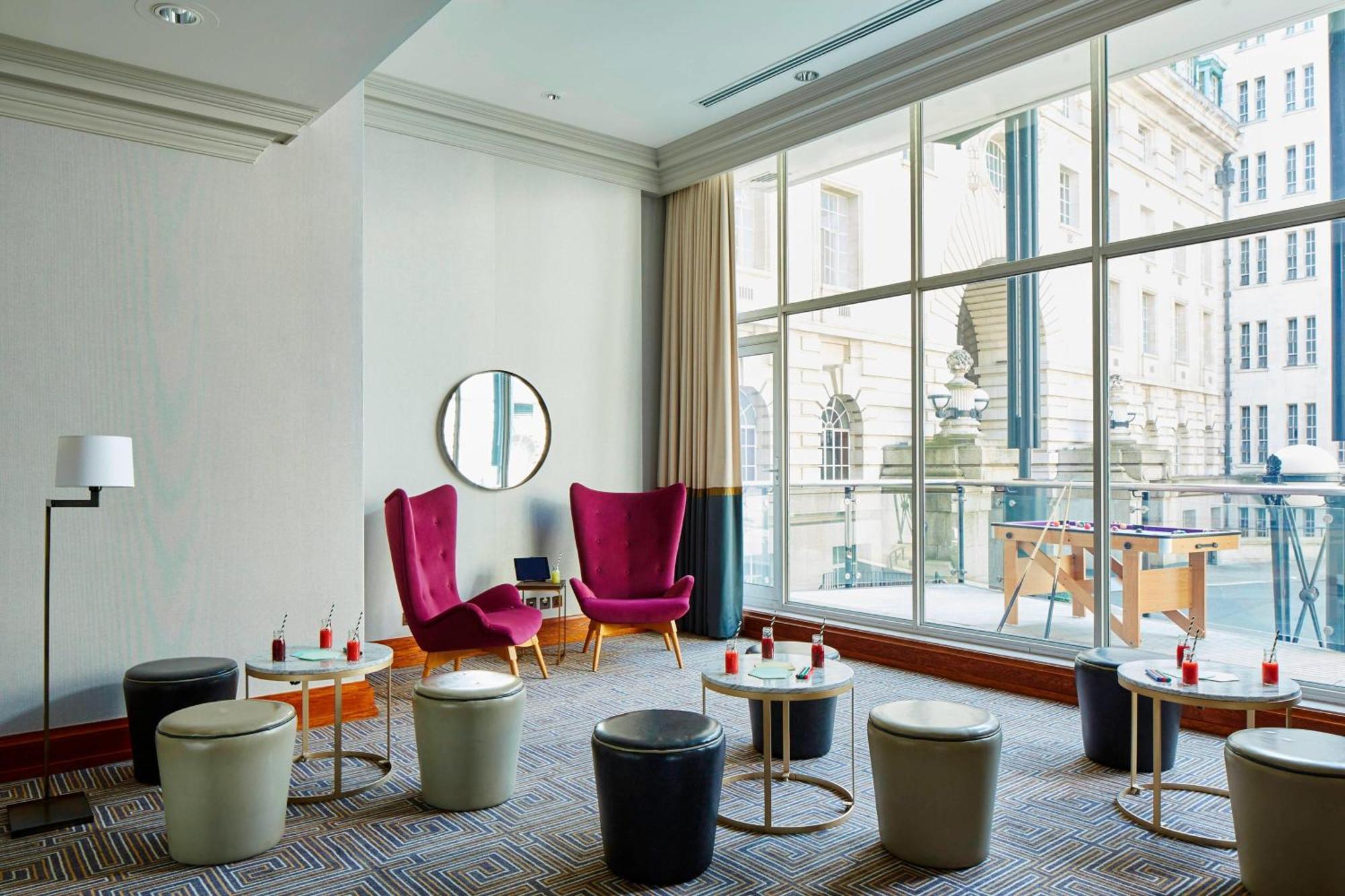 Marriott County Hall Hotel 5*
