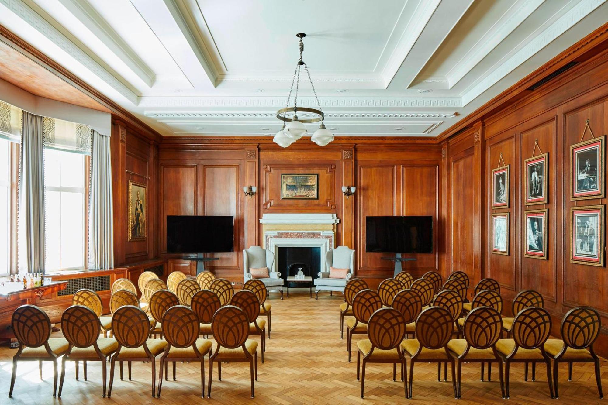 Marriott County Hall Hotel London