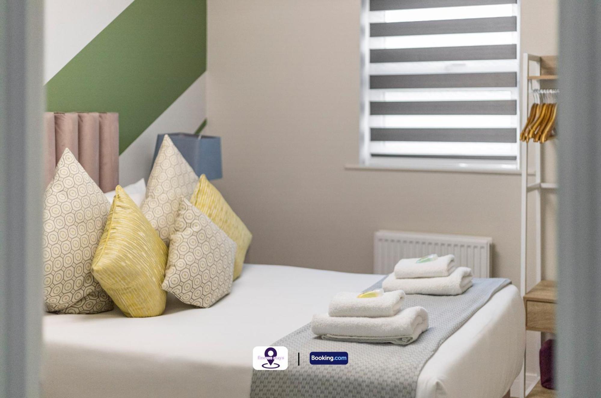 Apartamento Last-minute Grab ! Limited Time L Exclusive On 2 Bedroom, High Spec Luxury Flat By Finesse Short Lets & Serviced With Free Wifi