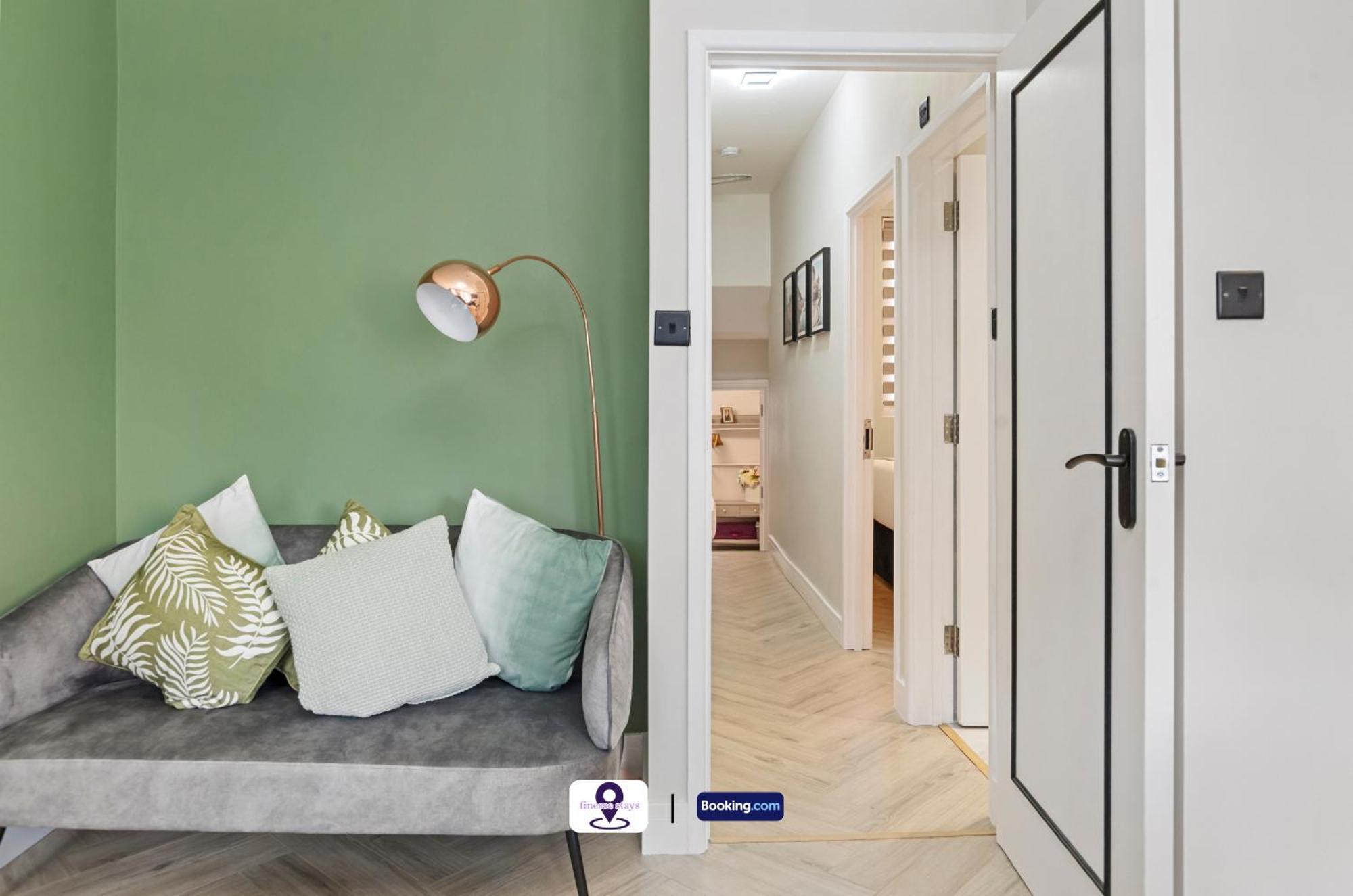 Last-minute Grab ! Limited Time L Exclusive On 2 Bedroom, High Spec Luxury Flat By Finesse Short Lets & Serviced With Free Wifi Apartamento