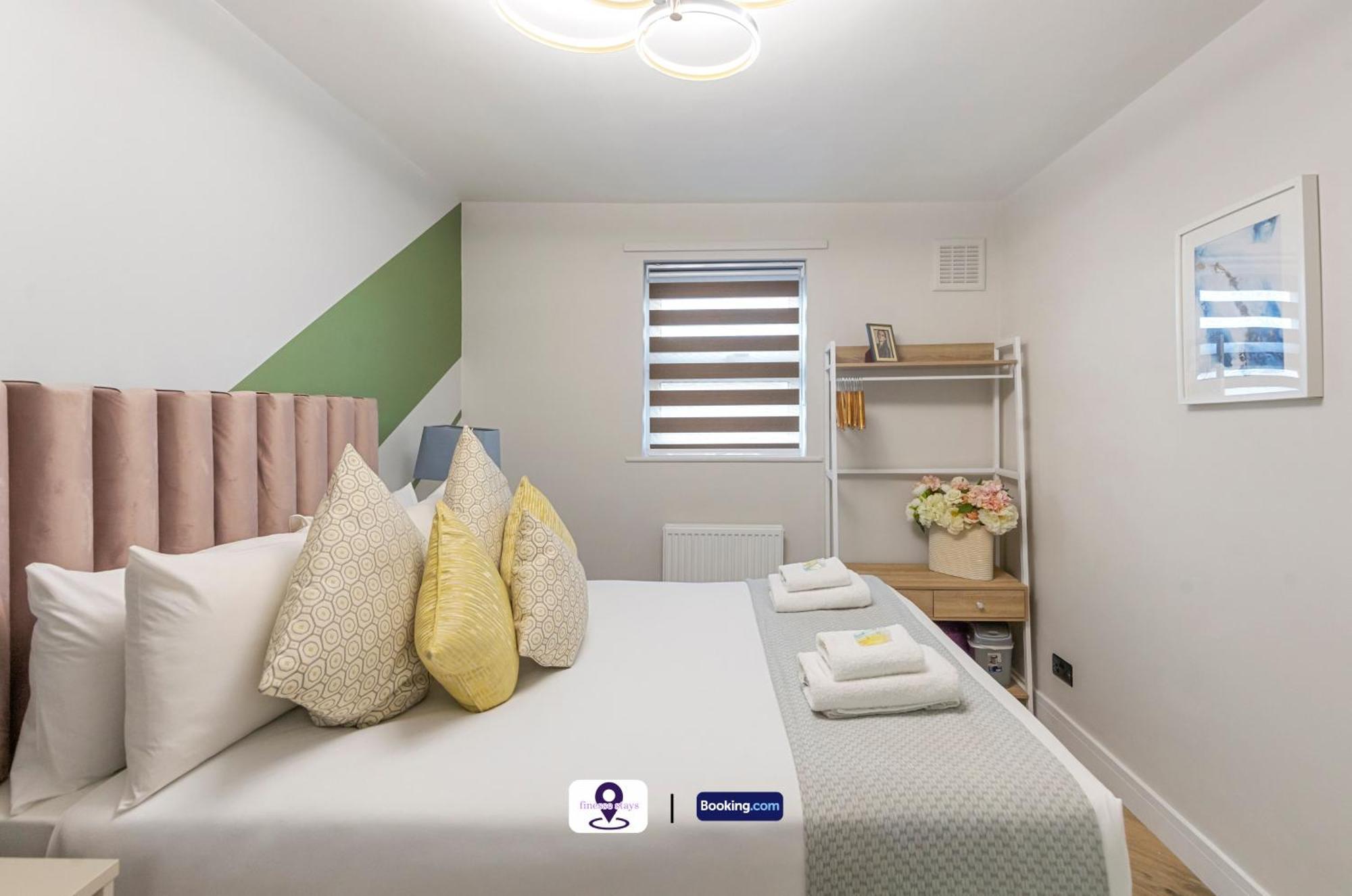 Last-minute Grab ! Limited Time L Exclusive On 2 Bedroom, High Spec Luxury Flat By Finesse Short Lets & Serviced With Free Wifi * Londres