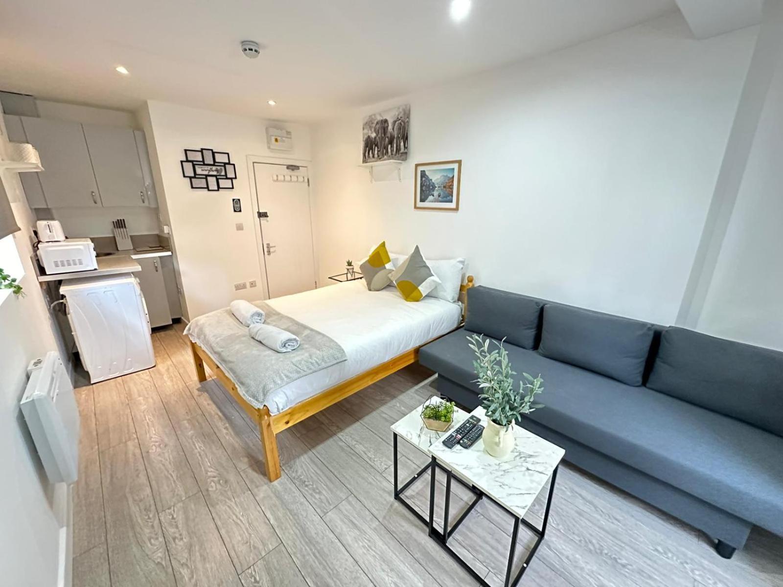 Apartment Affordable Studio In London
