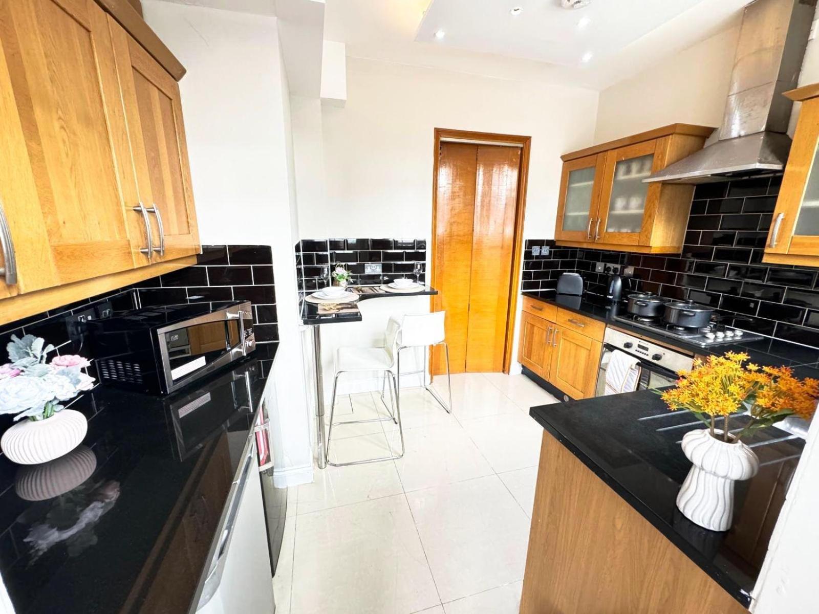 Comfortable Family Near Oxford Street London