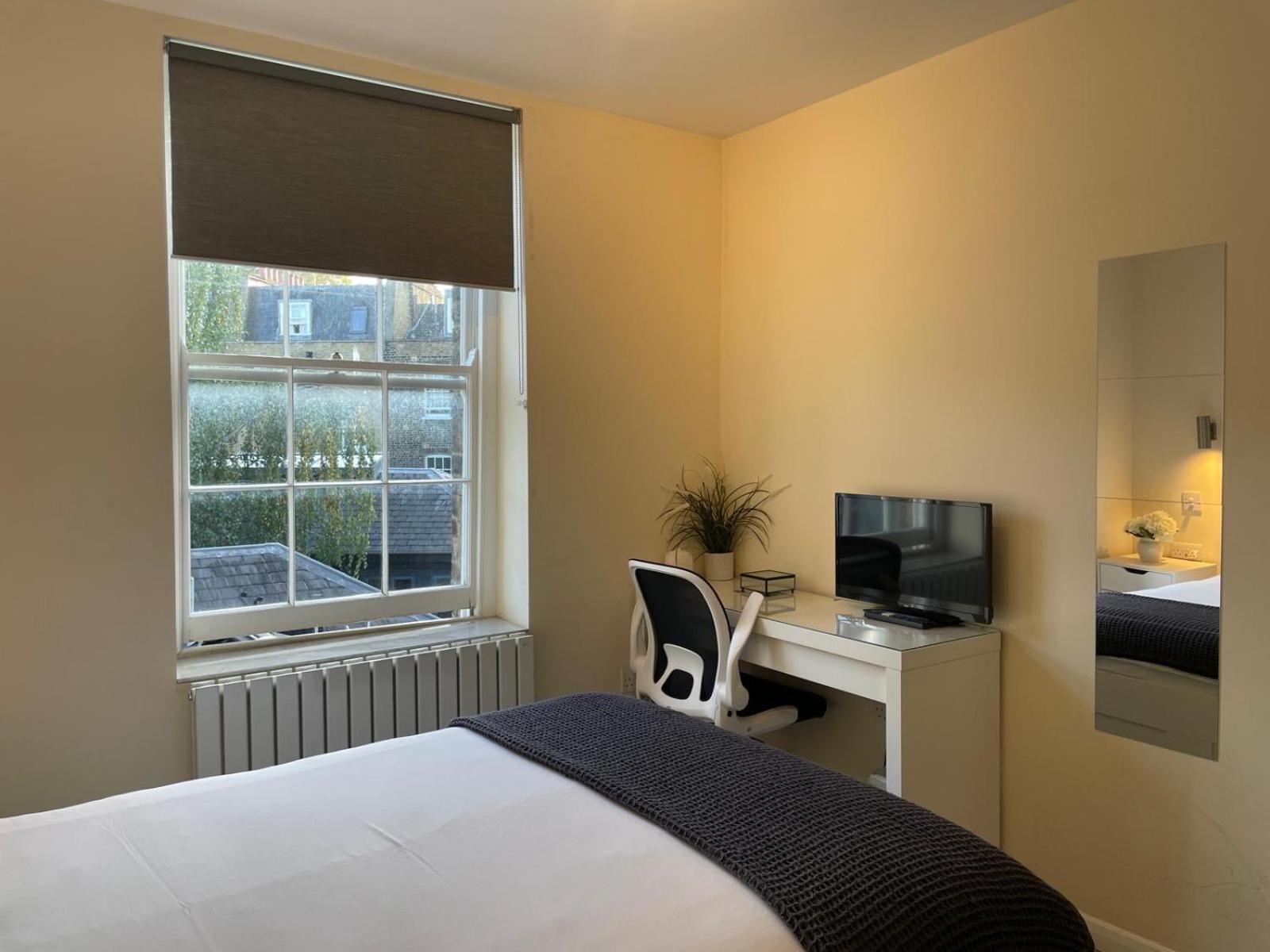 Grays Road - 3 Guest house