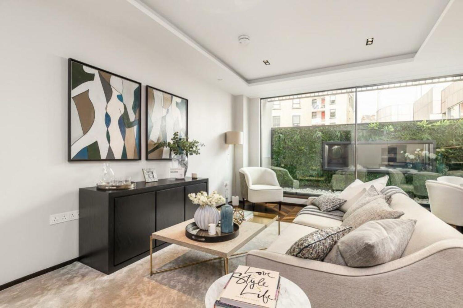 Modern Designer Central Leicester Square And Covent Garden Sleeps 6 Apartment