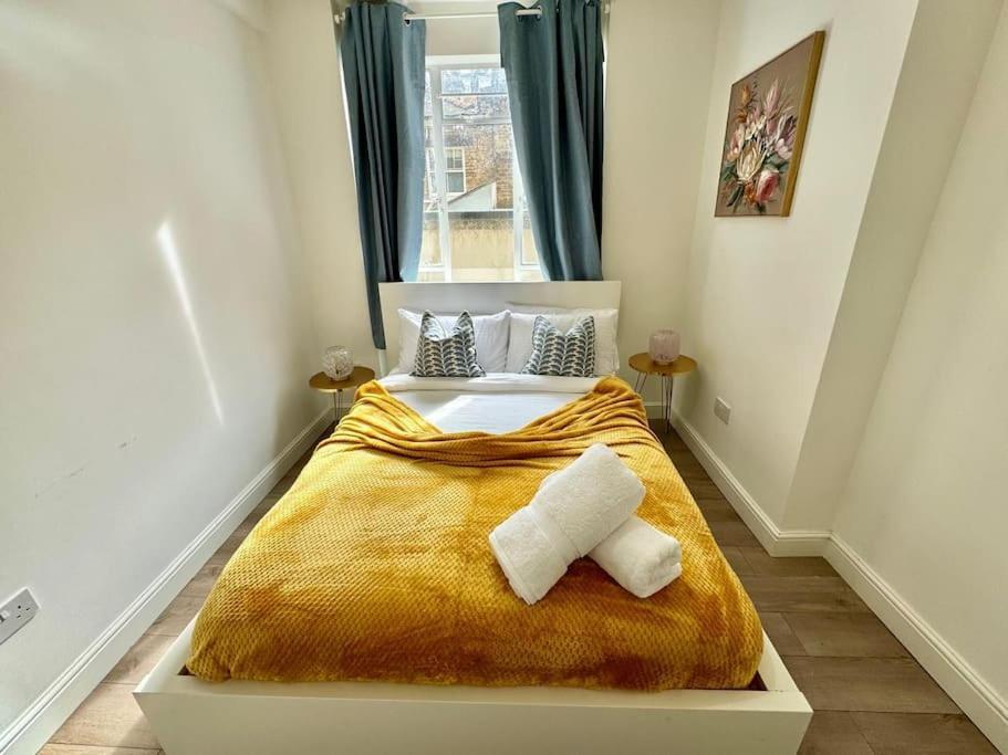Baker Street Station 2 Bed * London