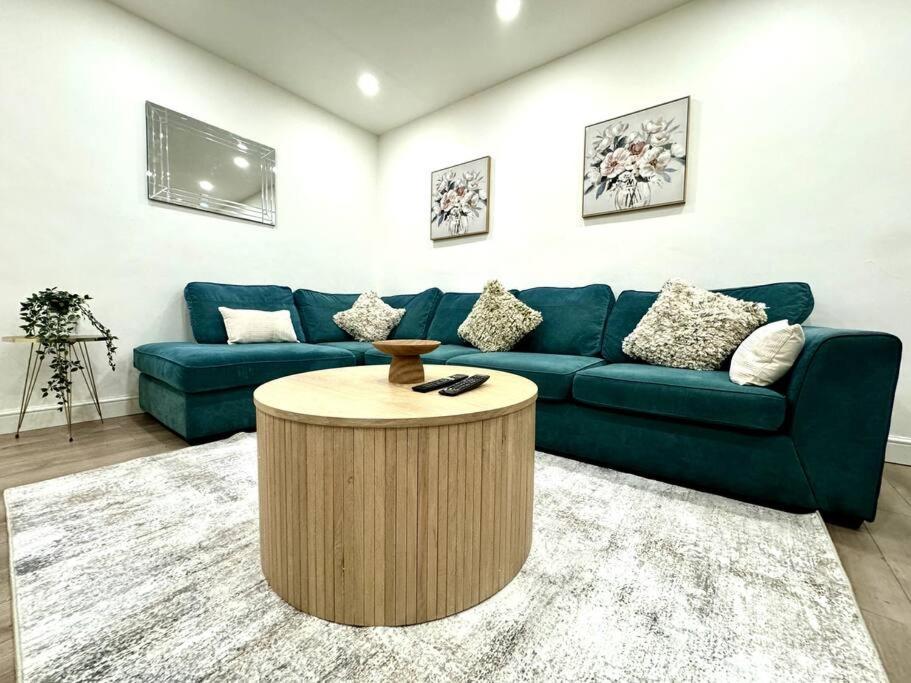 Baker Street Station 2 Bed *