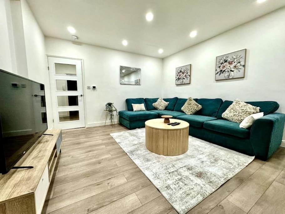 Baker Street Station 2 Bed *
