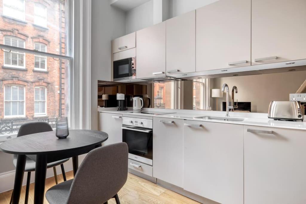 Luxury Soho R11 * London