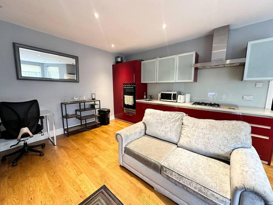 Chelsea By Central London