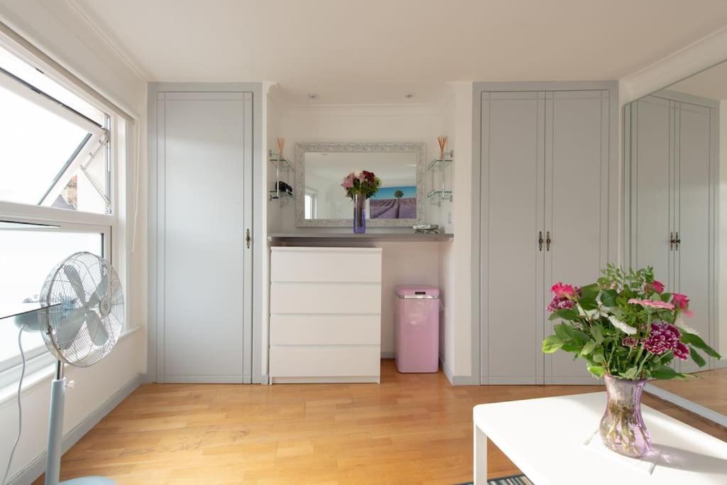 Lovely New Flat - 24c Apartment