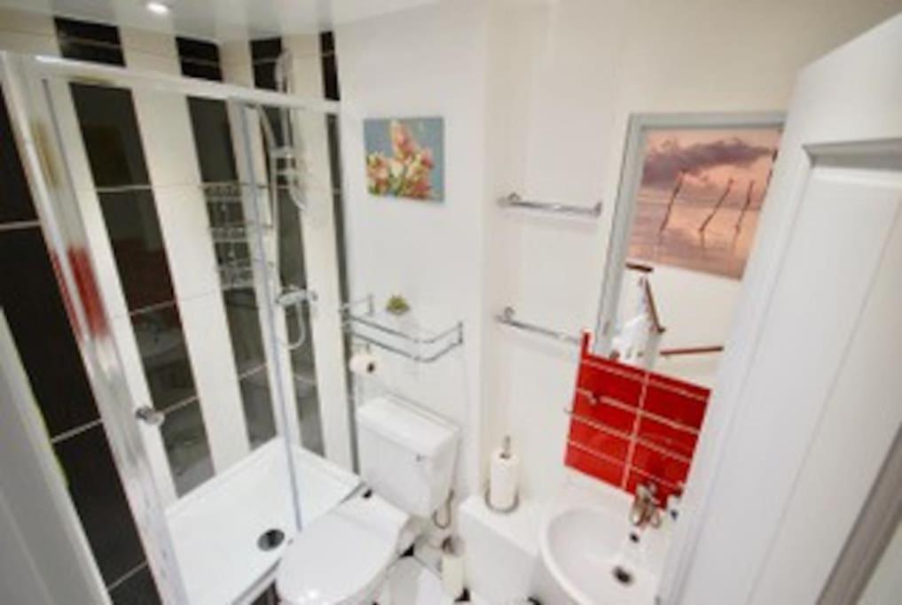 Lovely New Flat - 24c * London